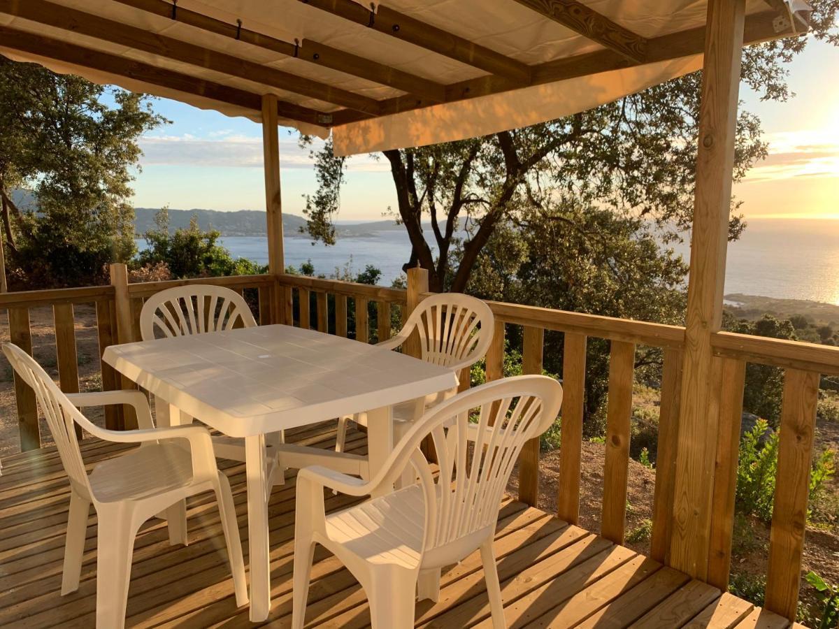מלון לומיו Camping Monte Ortu By Corsica Paradise מראה חיצוני תמונה
